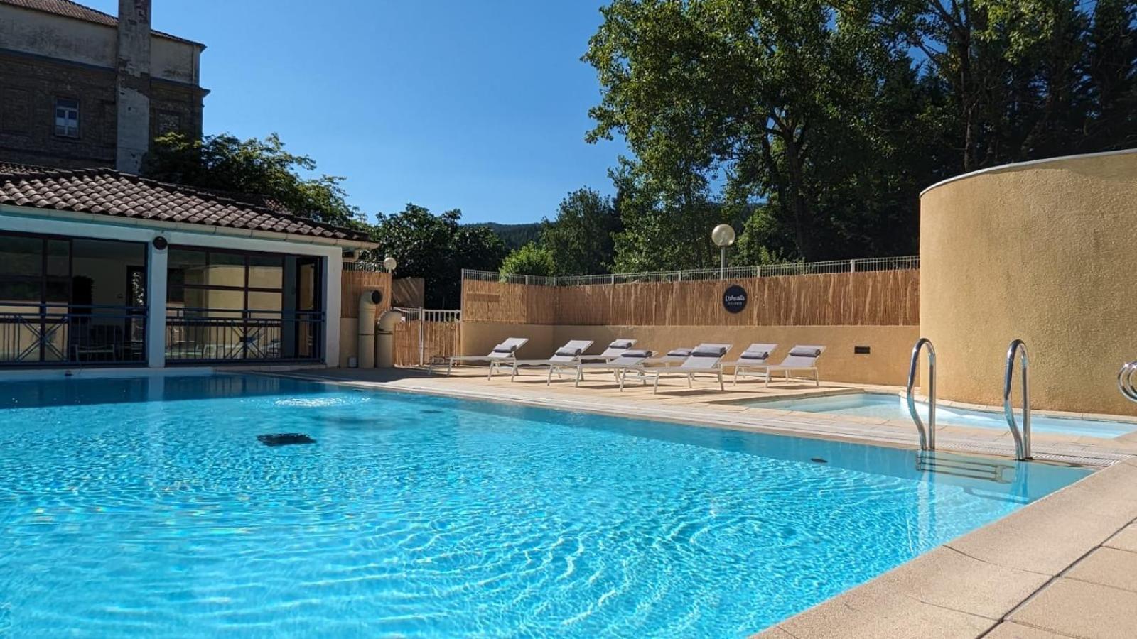 Le Village Des Sources *